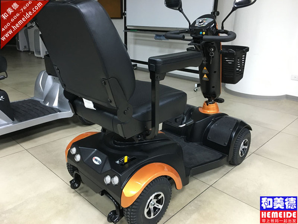 台湾美利驰S745老年人四轮电动代步车电动轮椅车汽车座椅大气金色出口定制款